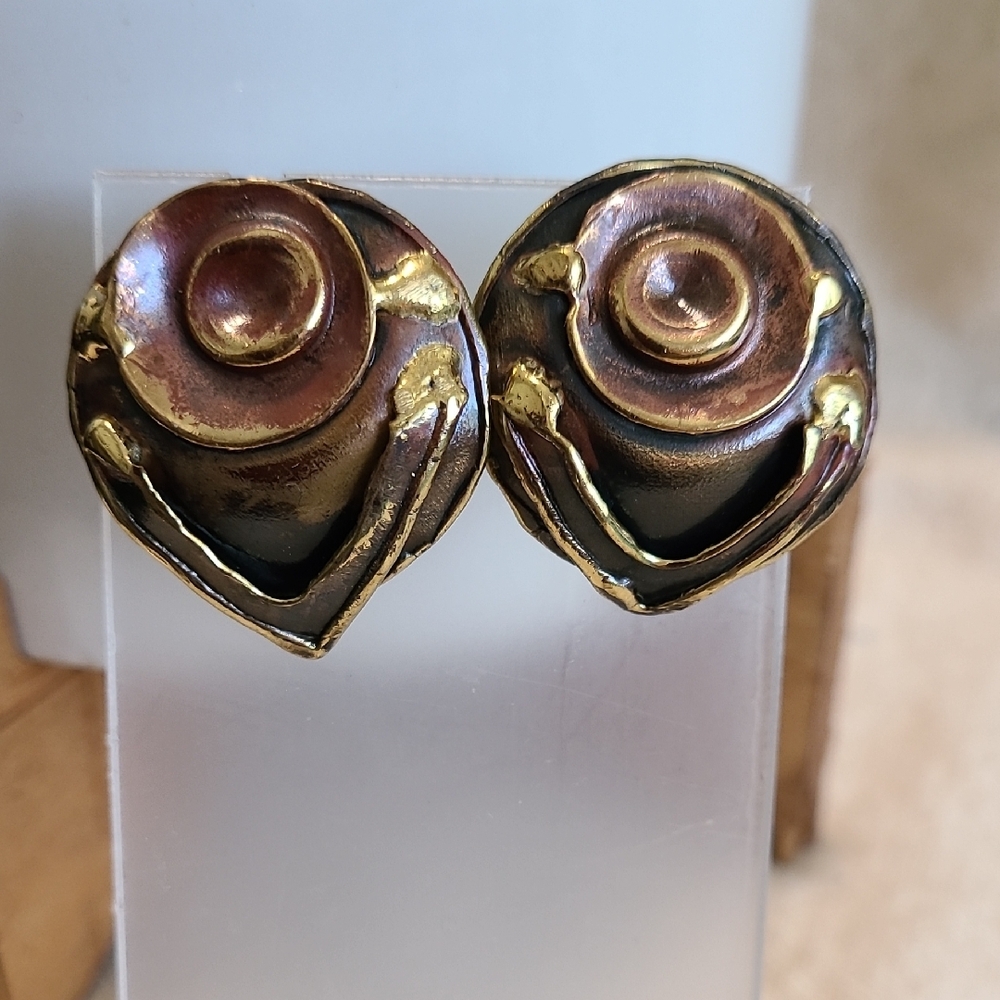 Statement Stud Earrings - Gold Tone Accents - Unique Design Ladies‎ Pre-Owned